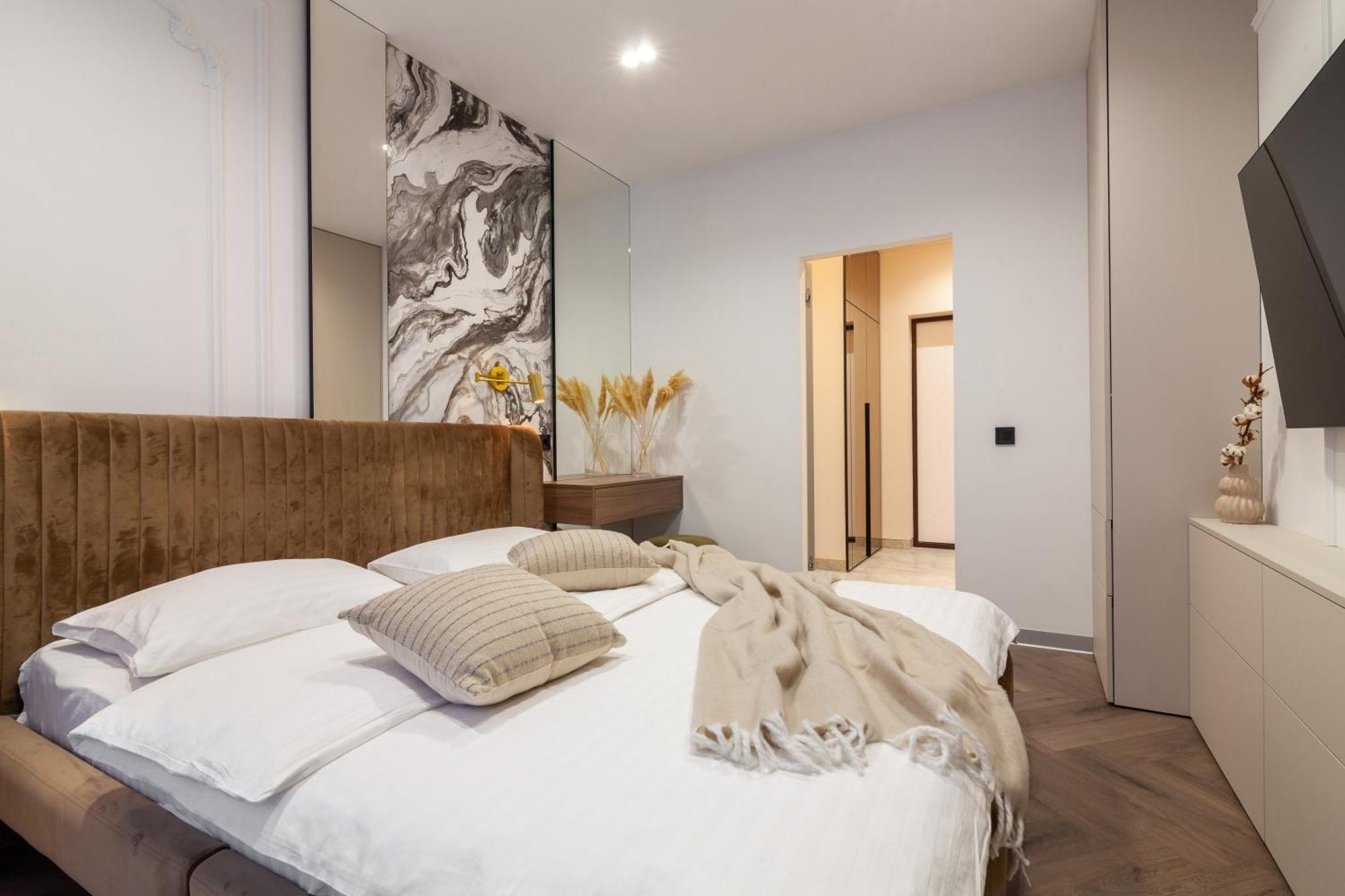 Apartment Shevchenko St.,New Building Lviv Bagian luar foto